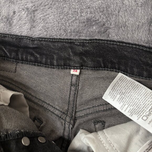 Levi’s Jeans Women’s Size 24 Black Skinny Distressed Stretch Denim - Picture 5 of 13